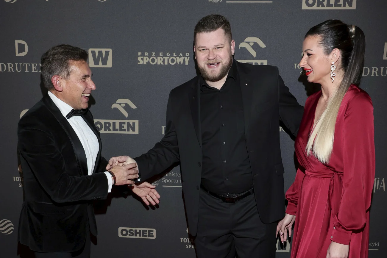 Paweł Fajdek z żoną Sandrą, a także Robert Korzeniowski na gali mistrzów sportu