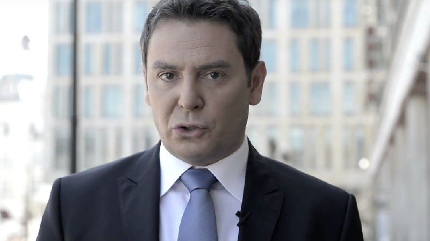 Jeszcze kilka lat temu, Michał Adamczyk prowadził debaty o Unii Europejskiej z udziałem komisarz Reding. Zabiegał nawet o cykl programów o tej tematyce w TVP.