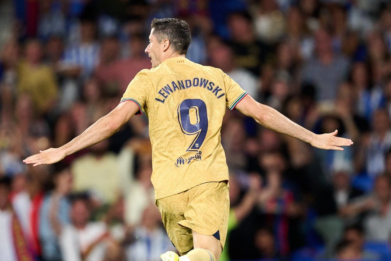 Pierwsza bramka Roberta Lewandowskiego w Barcelonie. Trafił już w 48 sekundzie meczu