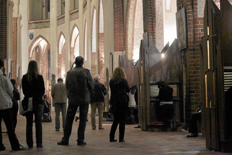 Przed Wielkanocą 2020 w kościołach już tak nie będzie. Spowiedź będzie wyglądała zupełnie inaczej.