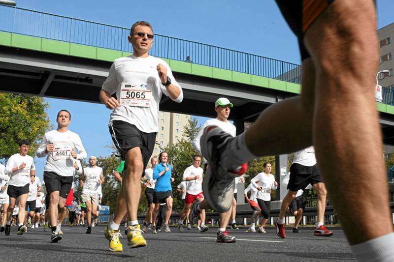 Maraton "Biegnij Warszawo" w 2011 roku