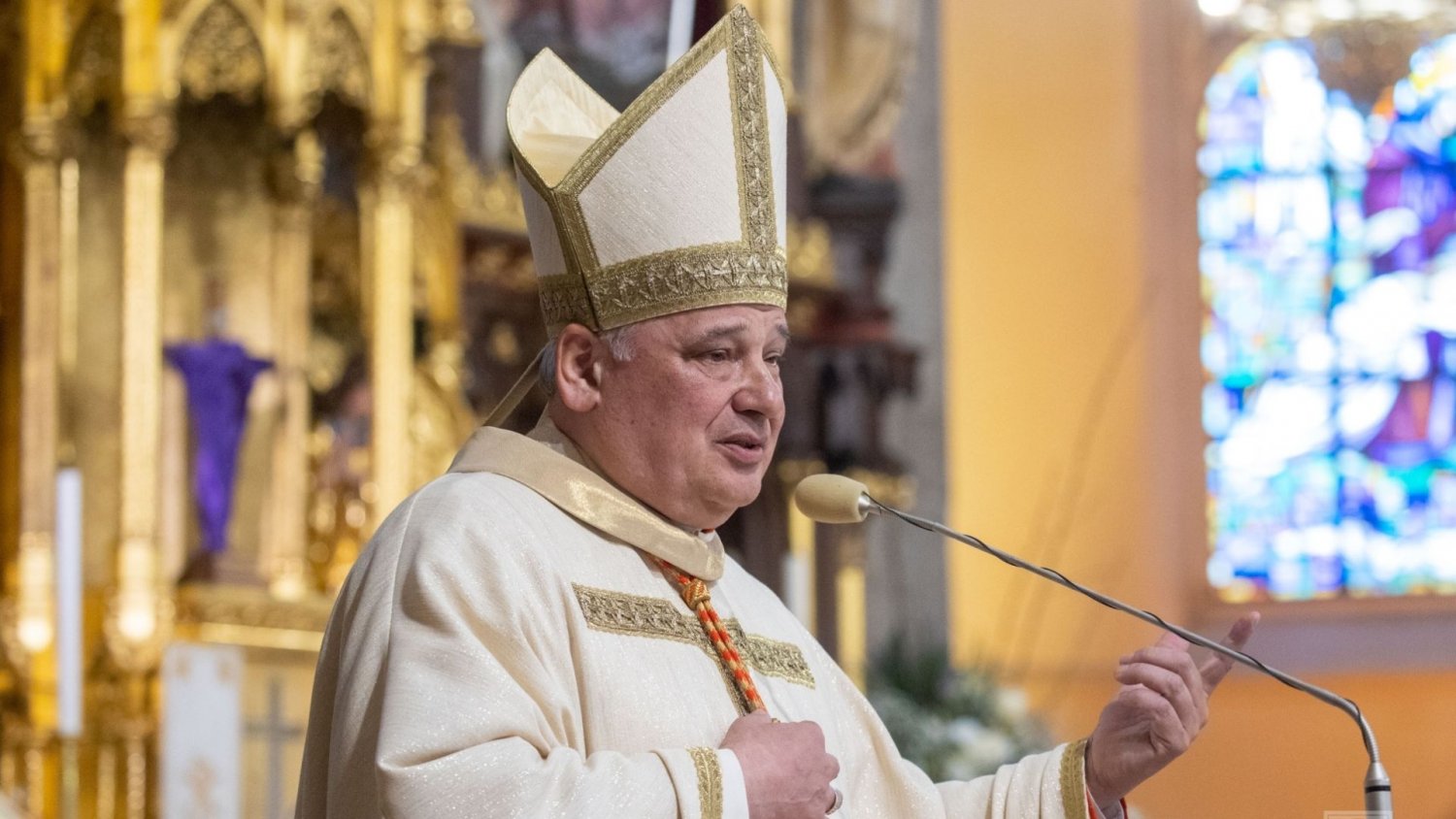 Kard. Krajewski zawstydził polskich biskupów. Słowa o biednych zapamiętamy na długo