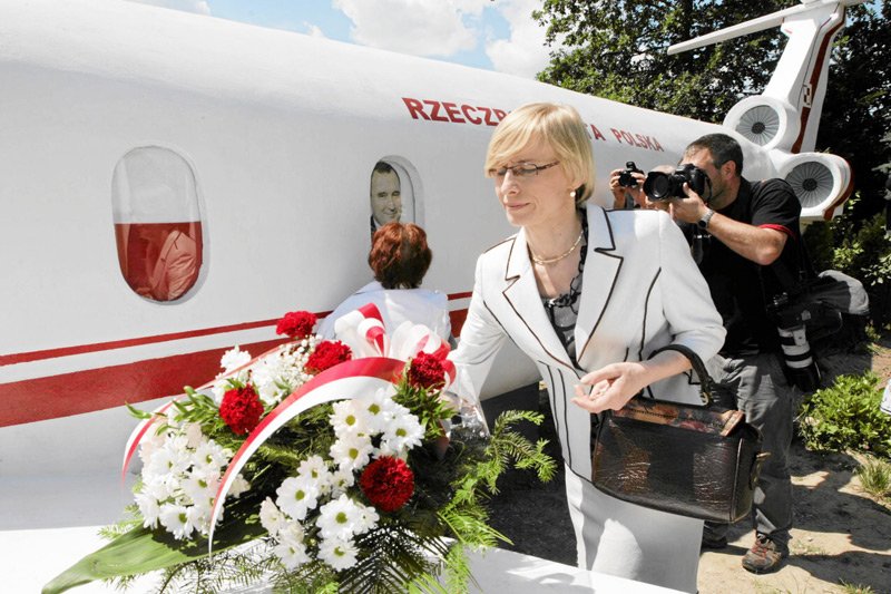 Beata Gosiewska ma problem z wywalczeniem od MON dodatkowych pieniędzy za śmierć jej męża Przemysława Gosiewskiego w katastrofie smoleńskiej.