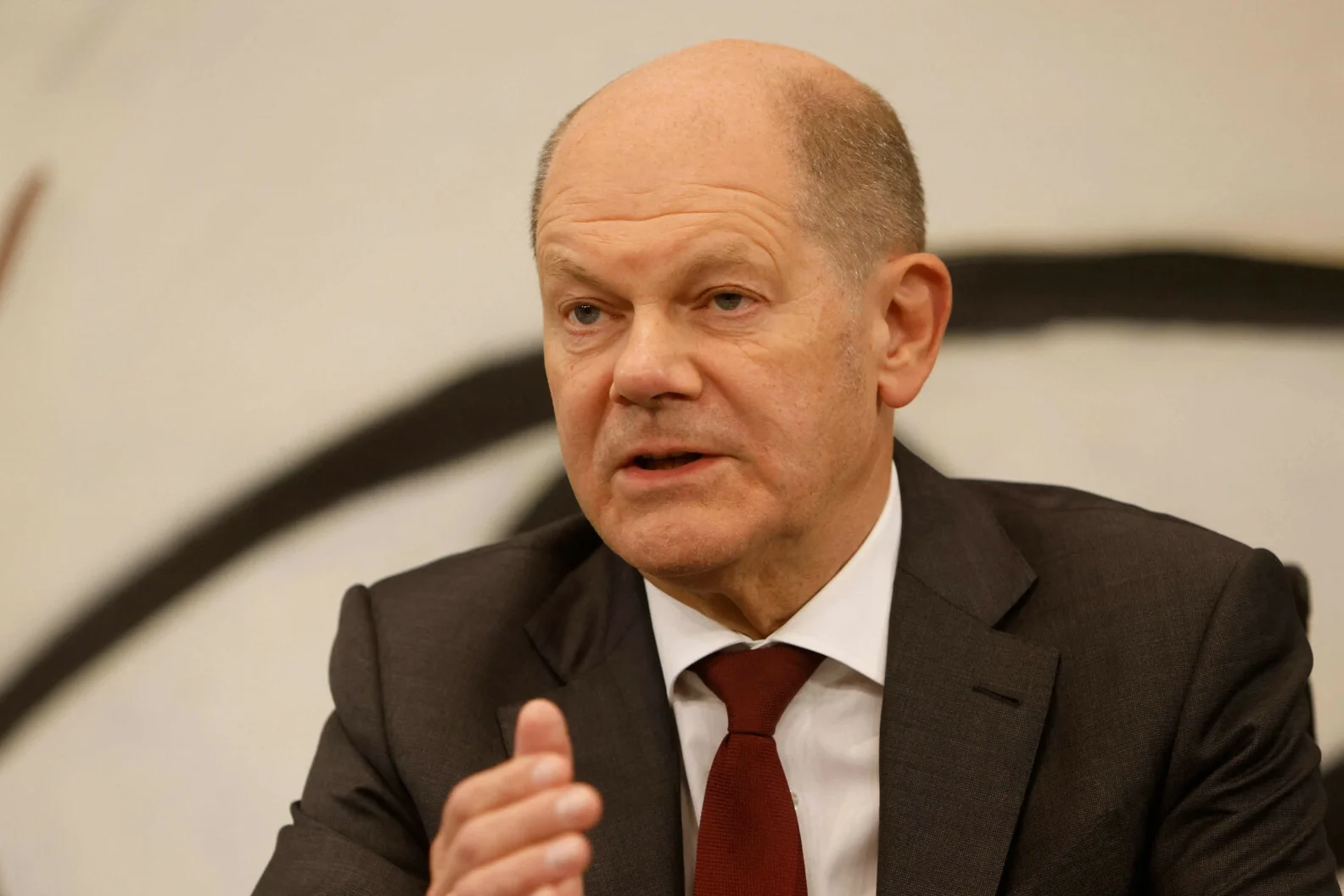 Władze w Berlinie reagują na poniedziałkowe ataki Rosjan.