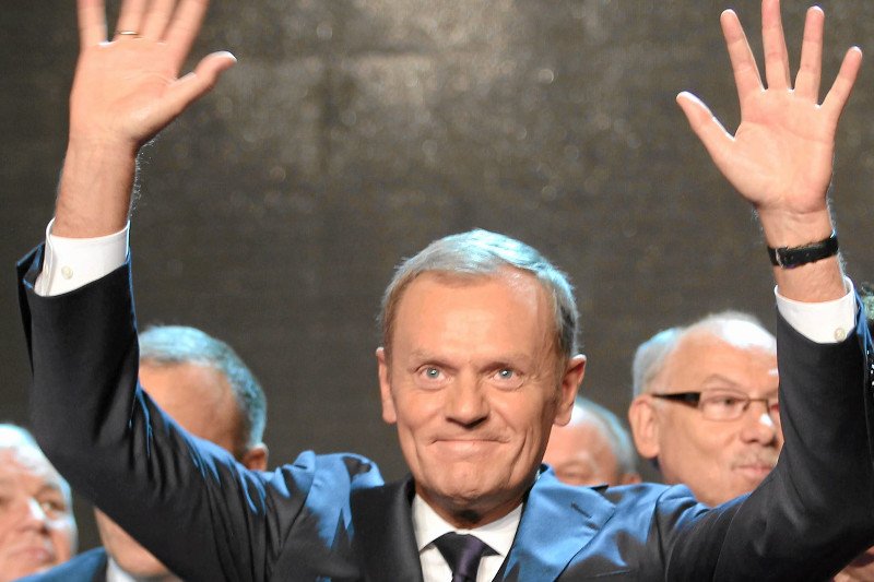 Kto wygrał wybory do PE? Wygrywa Tusk, PO z wynikiem 32,8  proc., lepsze o punkt od PiS-u. Korwin-Mikke czwarty wynik z 7,2 proc.