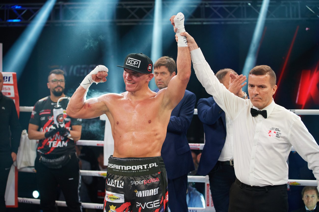 Mateusz Masternak powrócił do boksu zawodowego i po kilku wygranych walkach, jest blisko pojedynku o pas mistrza świata.