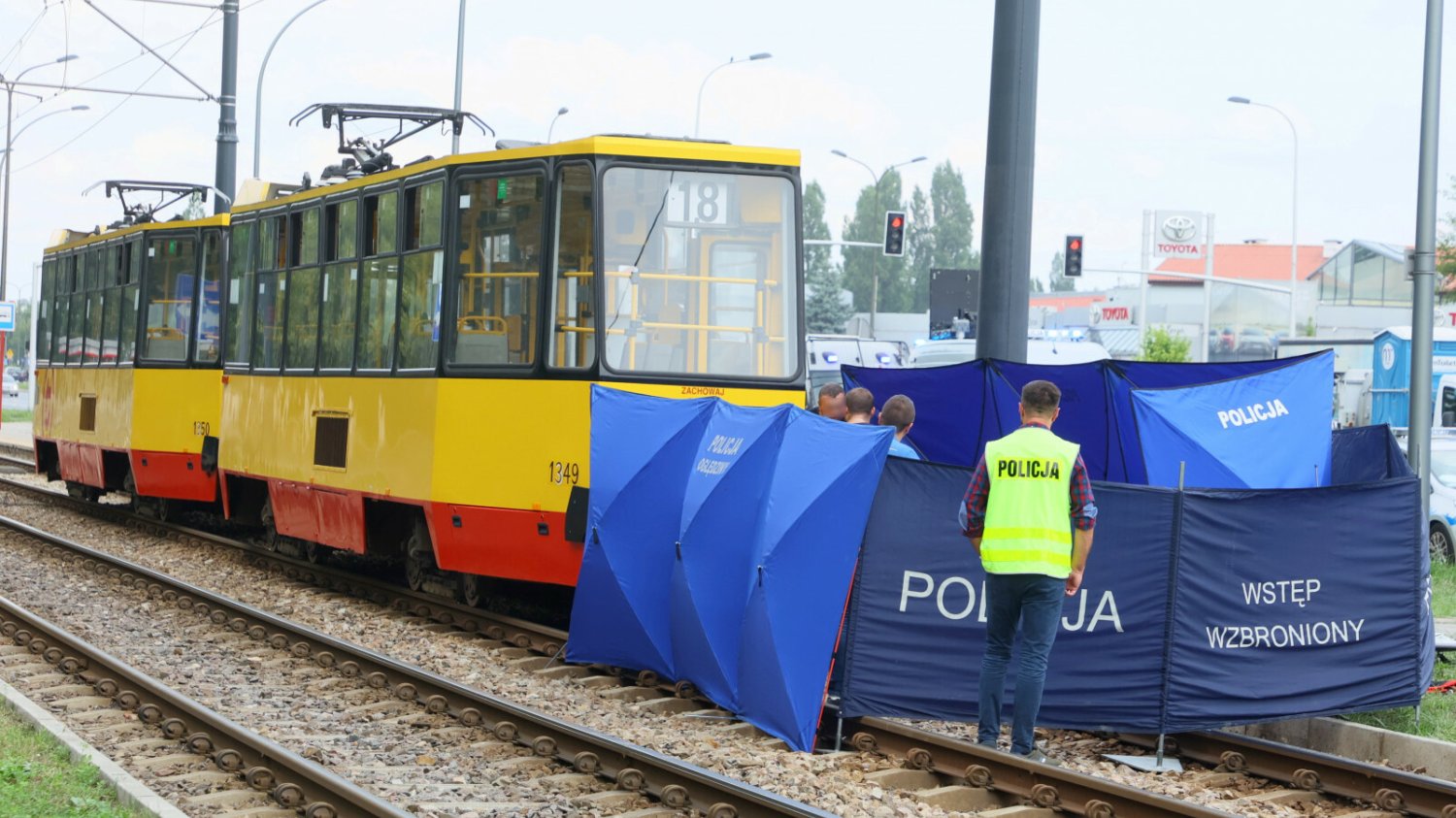 Tragiczny wypadek z udziałem tramwaju w Warszawie. Nie żyje 5-latek.
