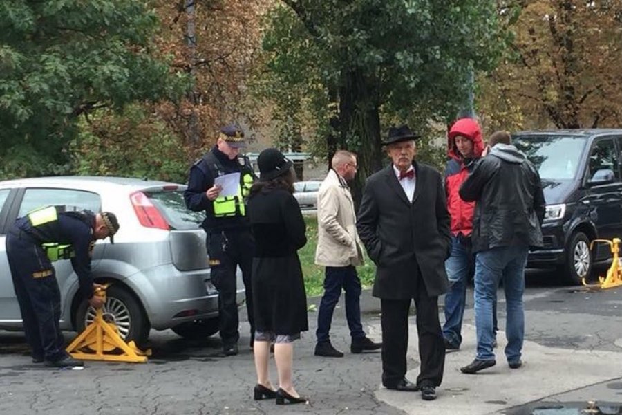 Strażnicy miejscy założyli blokadę na auto, którym jechał Janusz Korwin-Mikke.