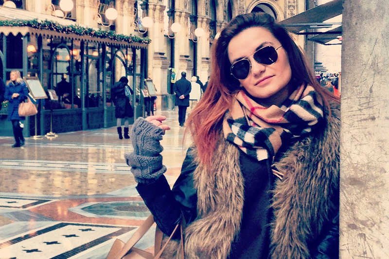 Ilona Klejnowska była już Aniołkiem Kaczyńskiego, polską Matą Hari i aktorką teatralną. Teraz została blogerką modowo-kulturalną.