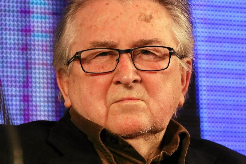 Kazimierz Kutz przyznaje, że żałuje, iż zdecydował się na start w wyborach.