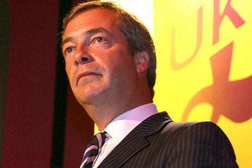 – Unia ma krew na rękach popierając Ukrainę - grzmi Nigel Farage, partyjny kolega z Brukseli m.in. europosłów Solidarnej Polski.