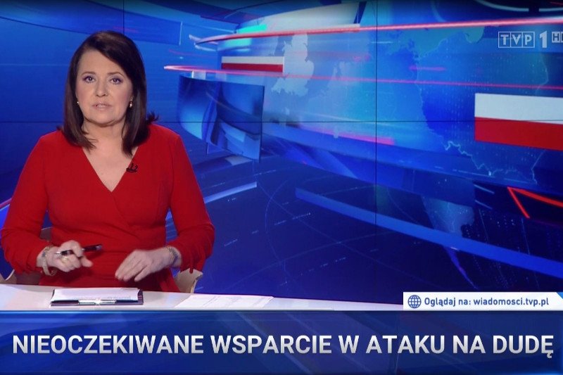 TVP krytykuje kancelarię Morawieckiego i spółki Skarbu Państwa za reklamy w innych mediach.