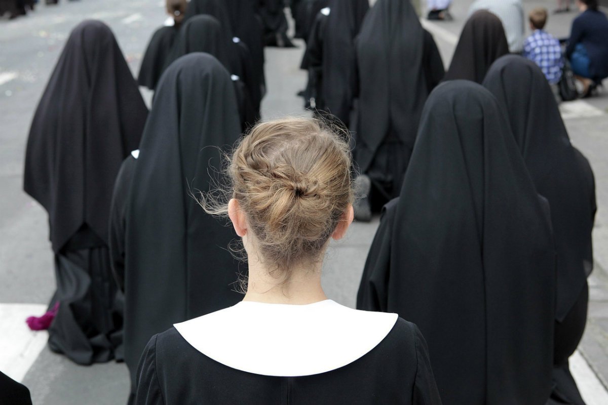 Przypadki molestowania seksualnego zakonnic zdarzały się również w Polsce - powiedziała urszulanka Joanna Olech.