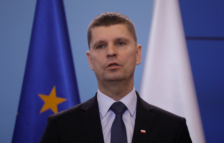 Zdaniem szefa MEN jako pierwsze wrócą do zajęć prawdopodobnie dzieci w wieku przedszkolnym. Jednocześnie przekazał, że jest niemal pewna decyzja o przedłużeniu zamknięcia szkół.