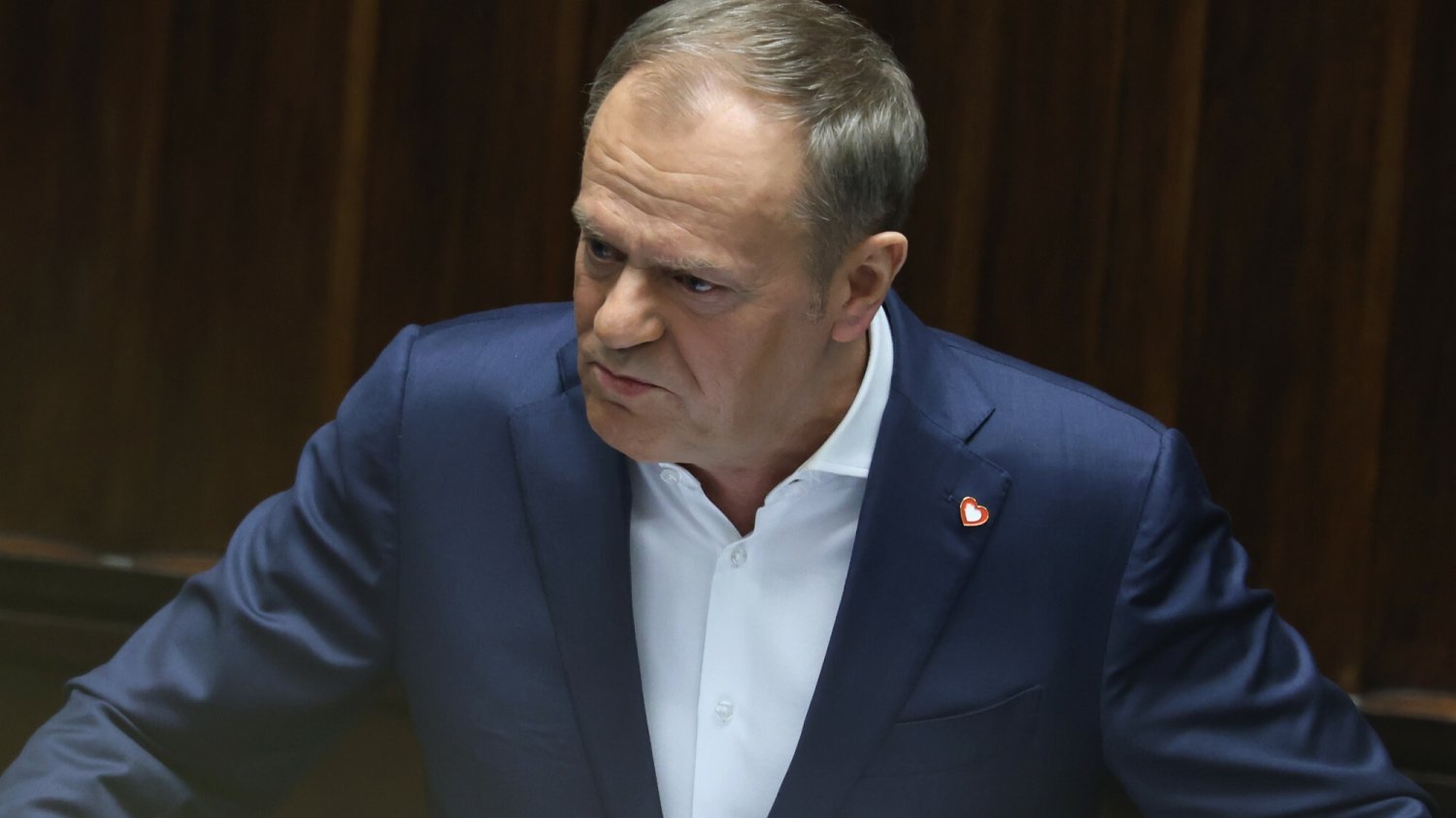 Sejm przyjął antyazylowe prawo. Tusk dodał wymowny wpis