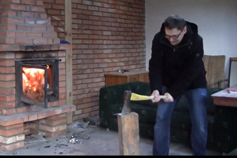 Tomasz Terlikowski z Fronda.pl spalił karty tarota