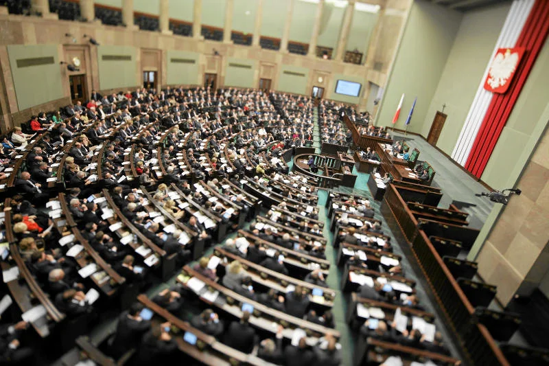 Czy to, że wniosek prokuratury przed głosowaniem przeczytało tylko 9 posłów to skandal, czy smutna norma polskiego Sejmu?