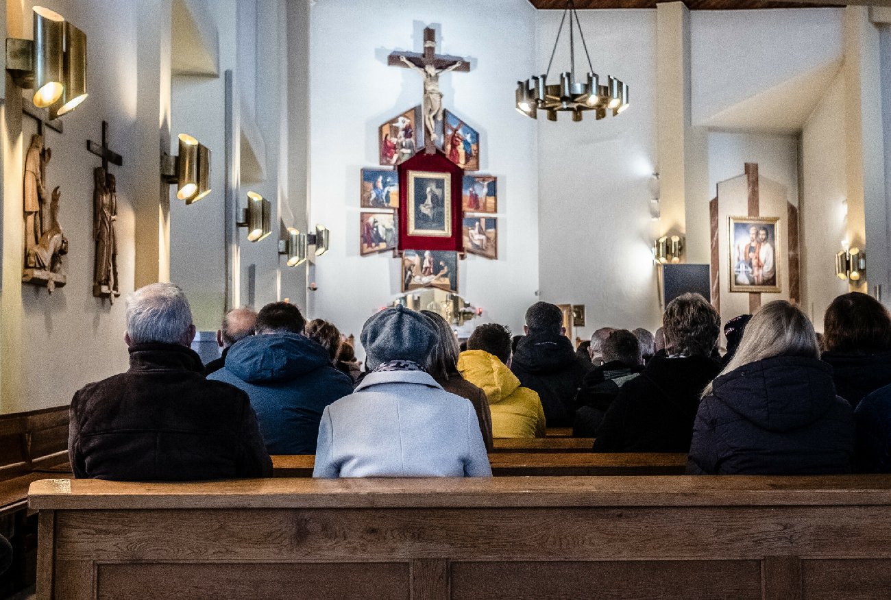 Surhów. Ksiądz ogłosił parafię strefą wolną od obostrzeń sanitarnych.