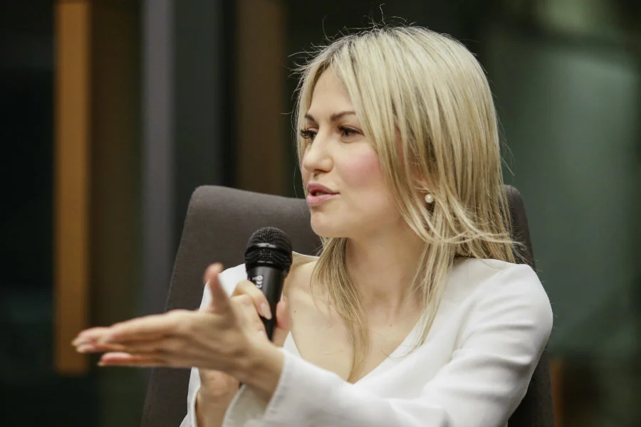 Magdalena Ogórek zasłynęła strojem reklamującym włoską markę.