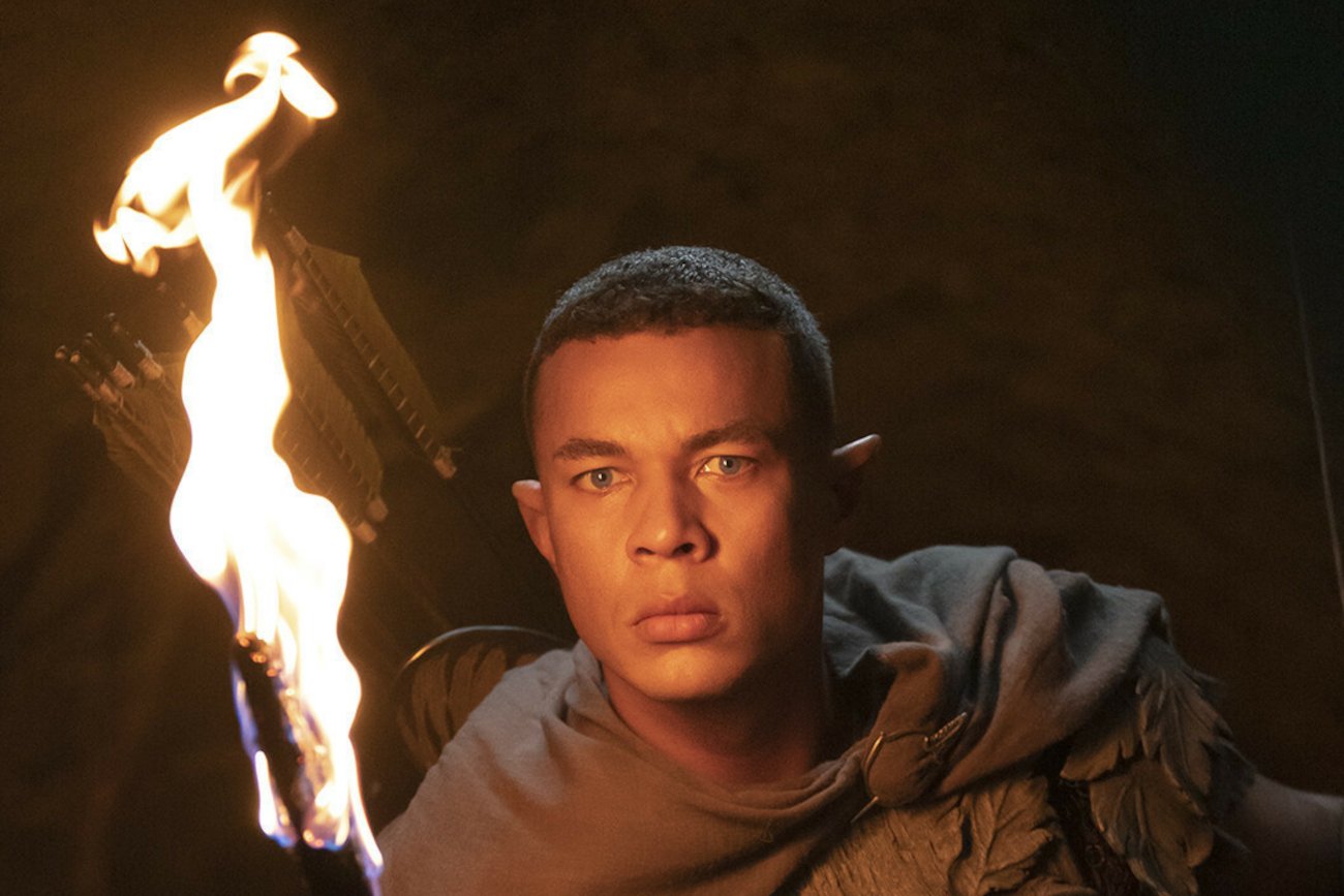 Kobiety pokochały Arondira z serialu "Władca Pierścieni: Pierścienie Władzy". Kim jest Ismael Cruz Cordova?