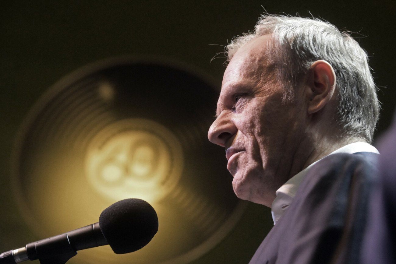 Donald Tusk zgadza się na warunki Kaczyńskiego.