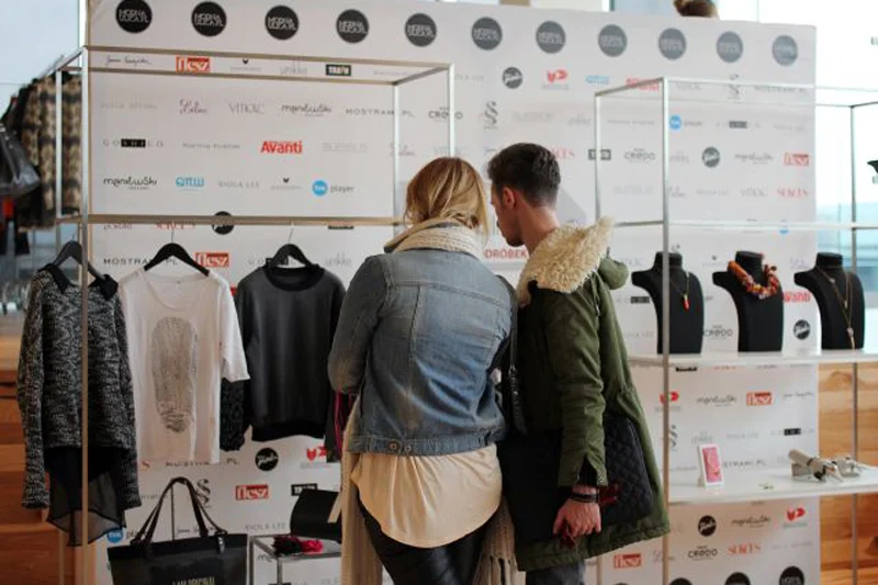 Z okazji wydarzenia powstała limitowana kolekcja dostępna wyłącznie na mostrami.pl