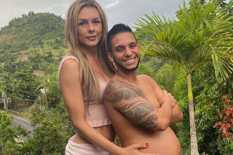 Transpłciowa para została rodzicami.