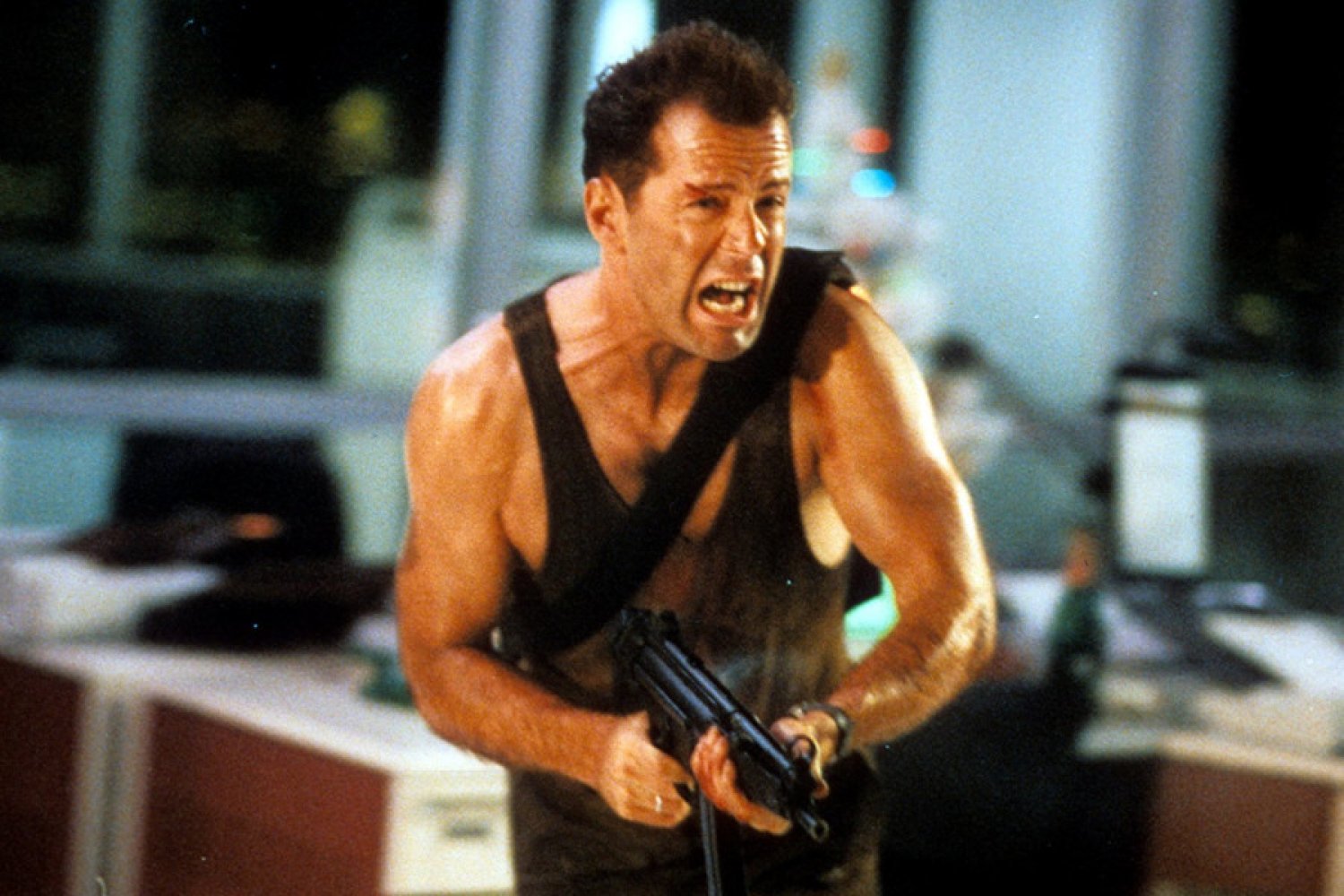 Wiele osób nie wyobraża sobie świąt bez Johna McClane'a