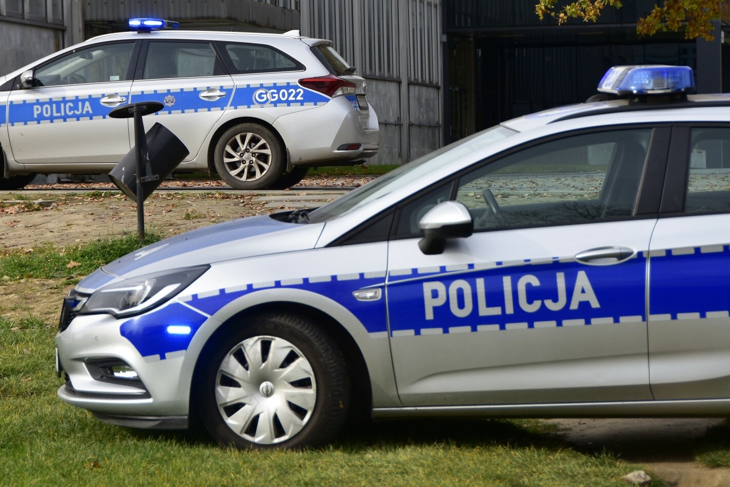 Policja znów przeżywa skandal. Pijane policjantki podczas kolizji w Łodzi (zdjęcie ilustracyjne).