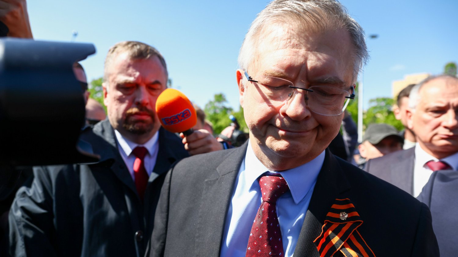 Siergiej Andriejew nie mógł złożyć kwiatów na cmentarzu radzieckich żołnierzy w Warszawie. Jest oświadczenie rosyjskiego MSZ.