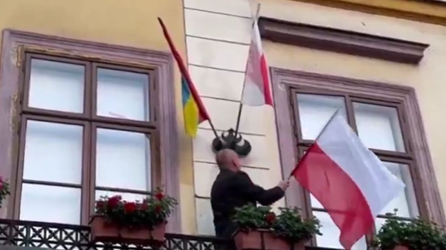 Posłowie Konfederacji wywołali skandal w Cieszynie