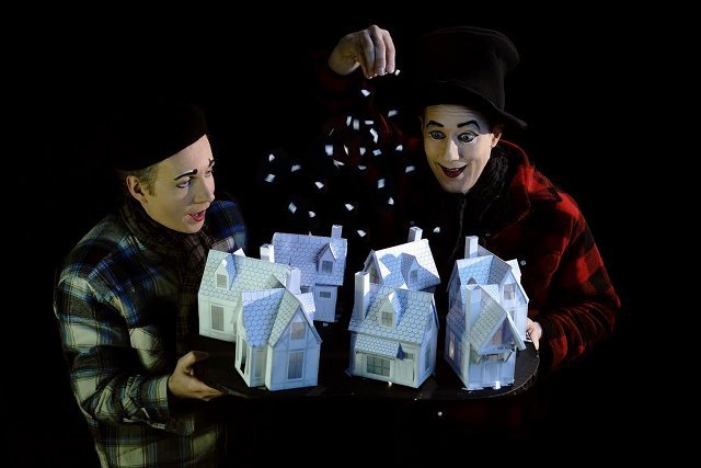 Duet Bodecker & Neander Compagnie odkrywa nowe, fascynujące połączenie pantomimy i muzyki. Już w  czerwcu wystąpi na XV Międzynarodowym Festiwalu Sztuki Mimu