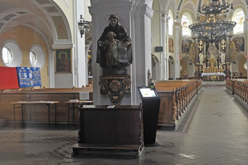 Jak duchowni na świecie szykują się na Boże Narodzenie? W Polsce wciąż będą obowiązywać ograniczenia w kościołach.