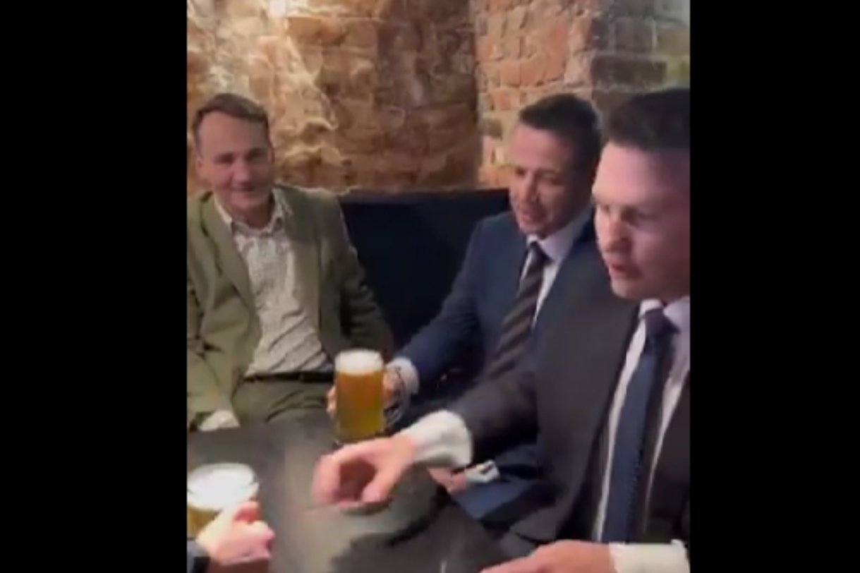 Spotkanie w restauracji Mentzena. To oni mieli go zakłócić