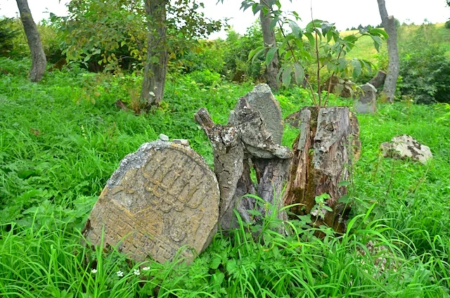 Kirkut w Lutowiskach