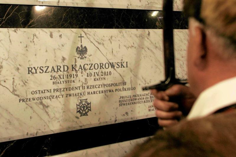Grób Ryszarda Kaczorowskiego w Świątyni Opatrzności Bożej. W weekend ma do niego wreszcie trafić ciało prezydenta.