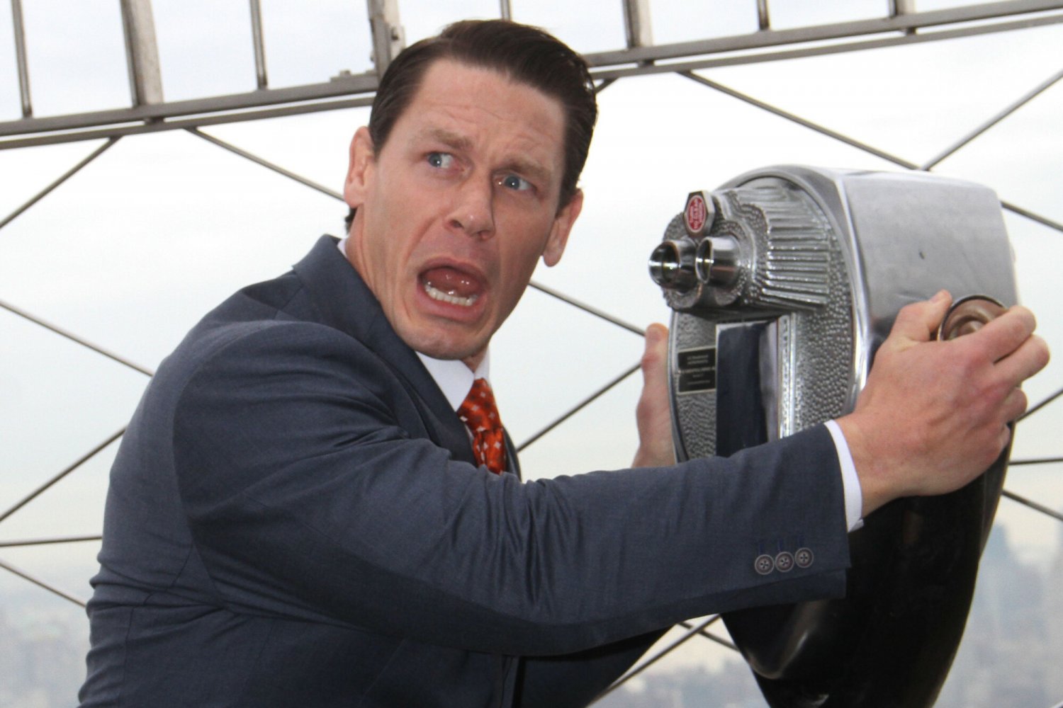 john cena zdjęcie sukienka szpilki film ricky stanicky