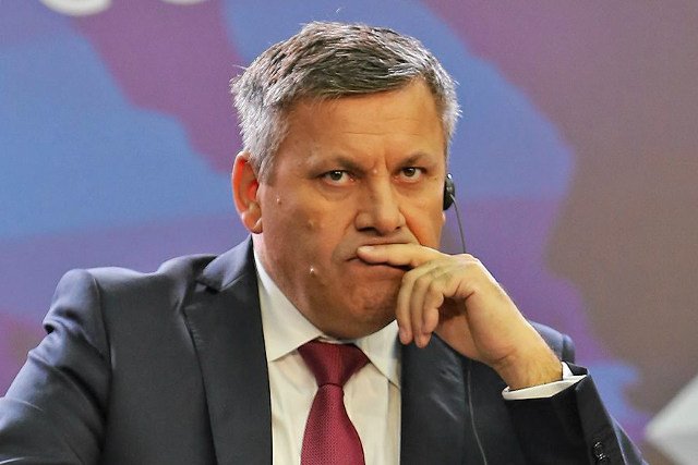 Janusz Piechociński zapowiedział, że przekaże prezydentowi "poradnik premiera"