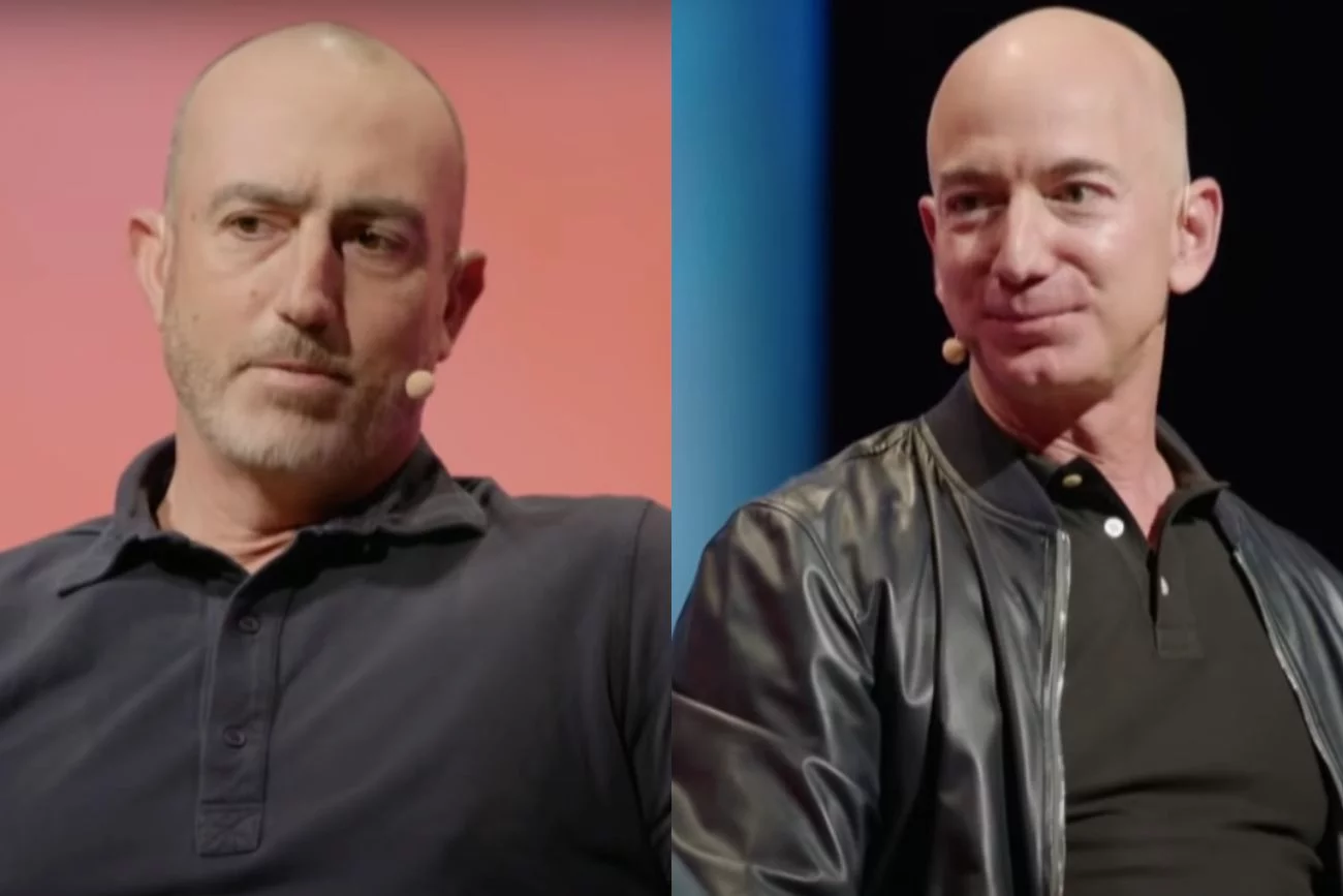 Jeff i Mark Bezos (screen).