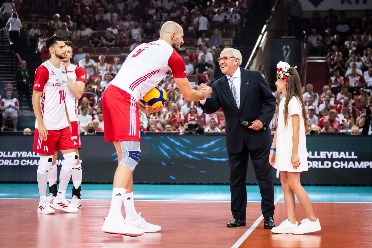 System mistrzostw świata wymyśliła FIVB, której prezydent Ary Graca osobiście obejrzał otwarcie MŚ w Spodku