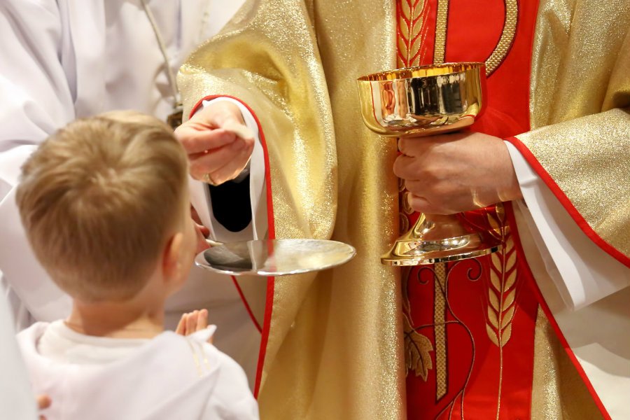 Wikariusz z Chodzieży miał molestować ministranta. Sprawę ponownie zbada prokuratura.