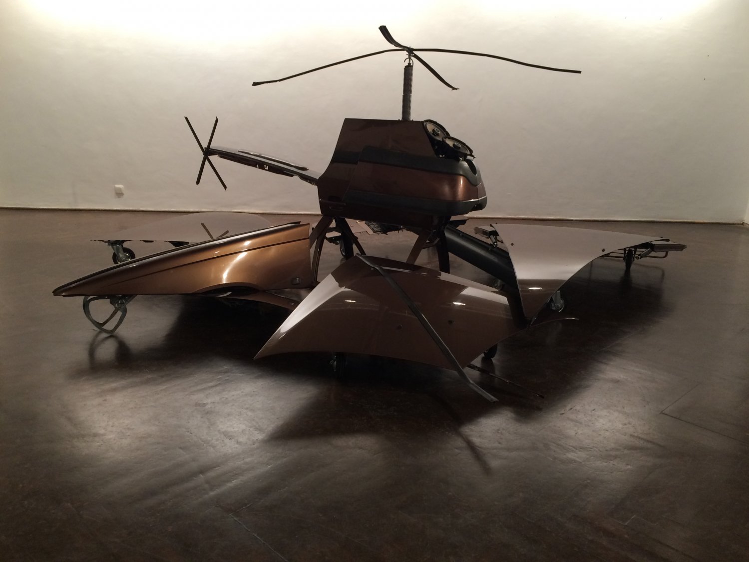 "SAND OF DESERT. VOVO V70 CROSS COUNTRY Transformed Into 6 Drones", 2015