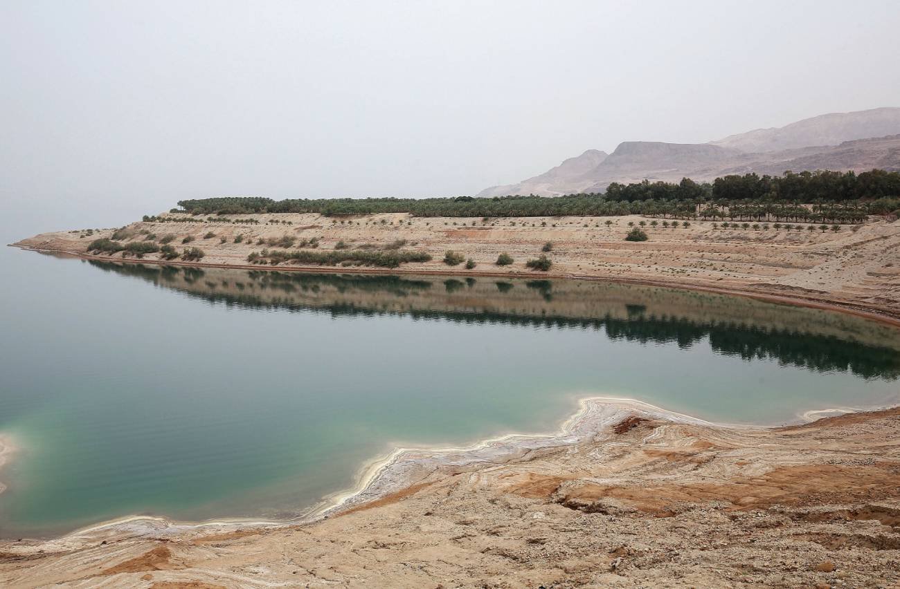 Na terenie Morza Martwego doszło do niecodziennej sytuacji. W pobliżu regionu Moabu, znajdującego się w Jordanii, woda nagle zmieniła swój kolor na czerwony