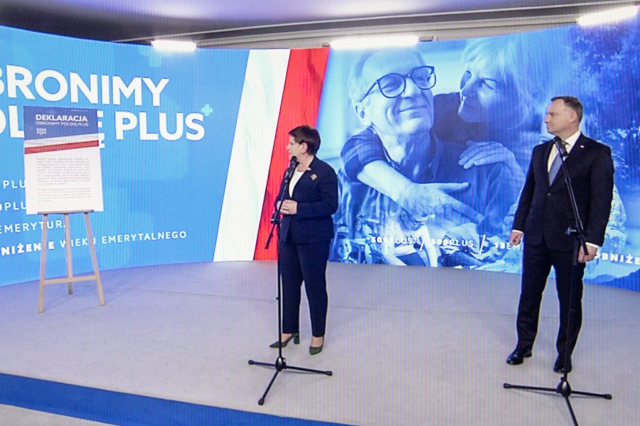 Andrzej Duda zainspirował się barwami kampanii Małgorzaty Kidawy-Błońskiej?