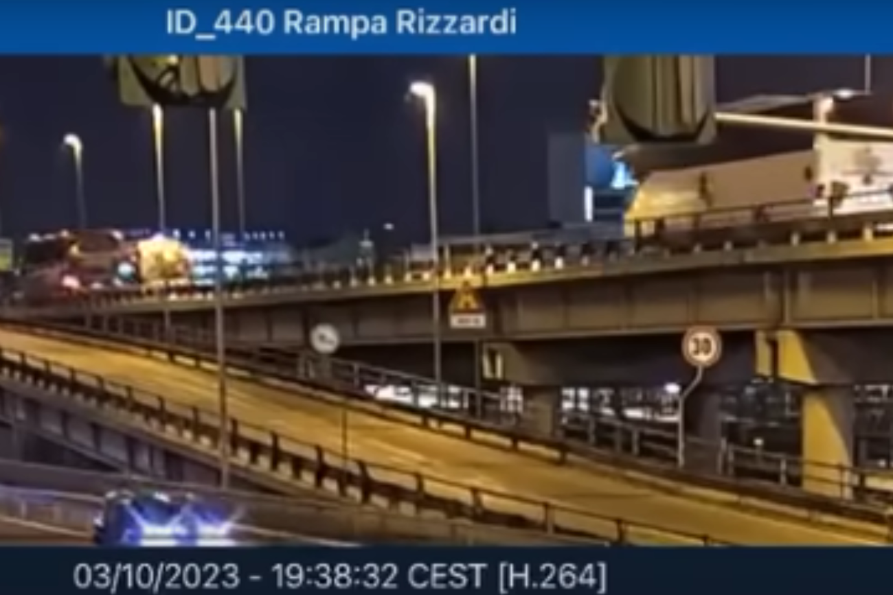 Włochy. Autokar spadł z wiaduktu koło Wenecji, jest nagranie