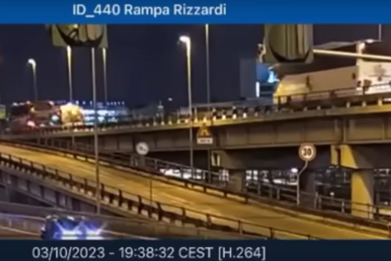 Włochy. Autokar spadł z wiaduktu koło Wenecji, jest nagranie