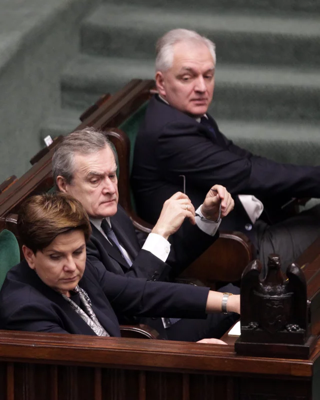 Beaty Szydło zajadły opór opozycji pewnie nie cieszy.