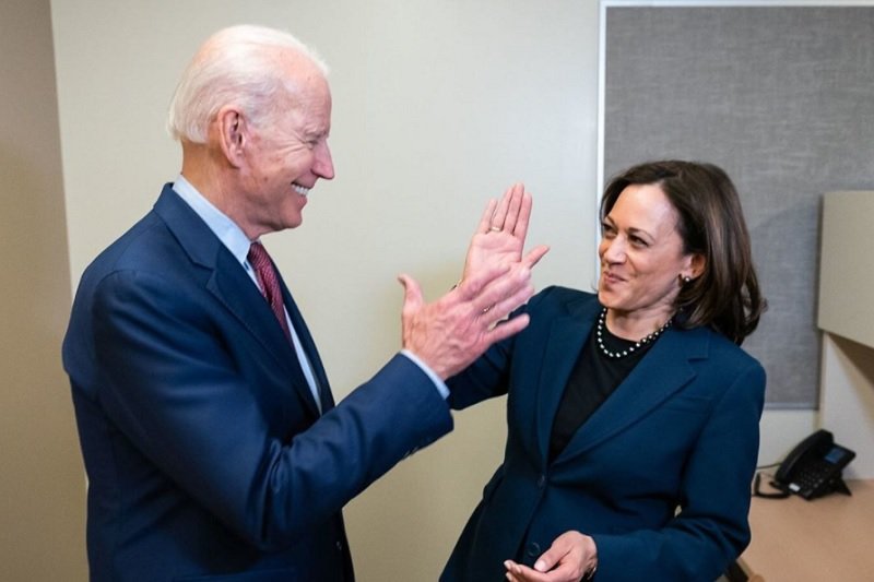 Joe Biden wskazał Kamalę Harris jako kandydatkę na wiceprezydenta USA.