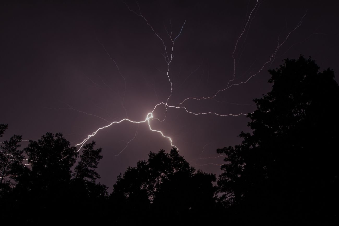Alert RCB dla tych regionów. "Możliwe przerwy w dostawie prądu"