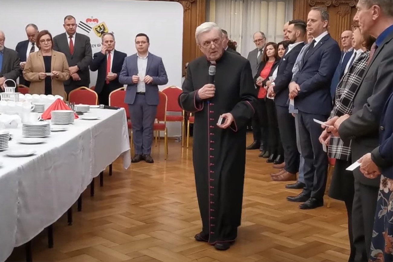 Ks. Tadeusz Faryś na spotkaniu opłatkowym PiS wychwalił partię i jej prezesa Jarosława Kaczyńskiego